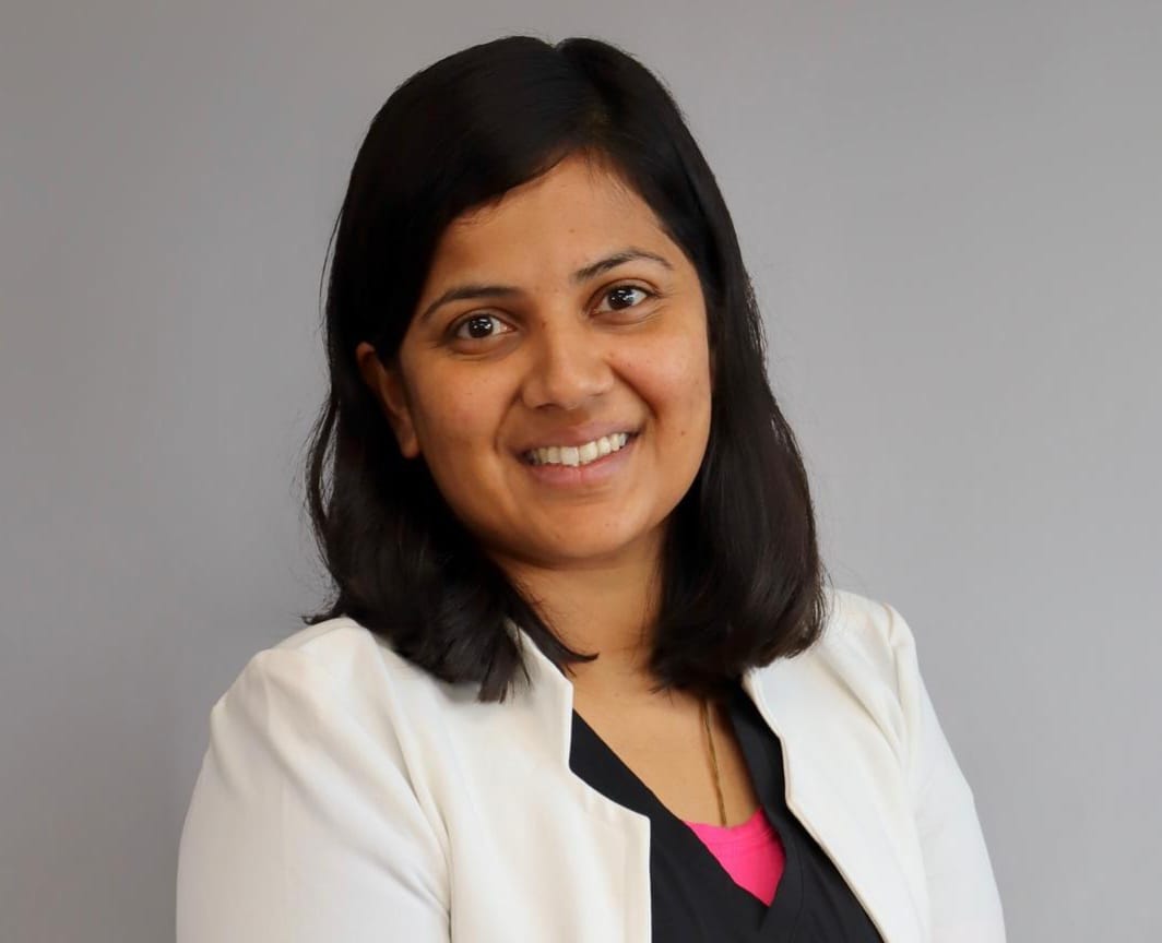 Da Antiguidade à Inteligência Artificial: Dra. Akanksha Baheti simboliza o futuro da odontologia moderna